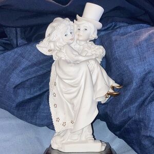 Vintage "Just Married" sculpture by artist Giuseppe Armani